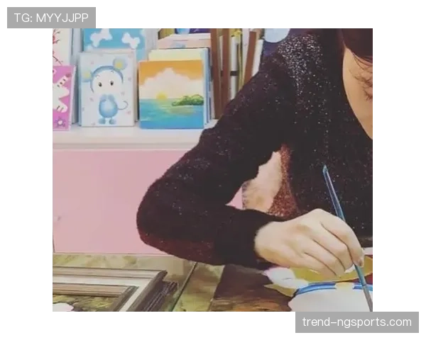 张常宁晒日常那画风太高级,我这周工资默默缩成蚂蚁了