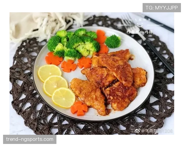 浓眉哥休赛期天天喝蛋白粉当水喝，家里冰箱塞满鸡胸肉